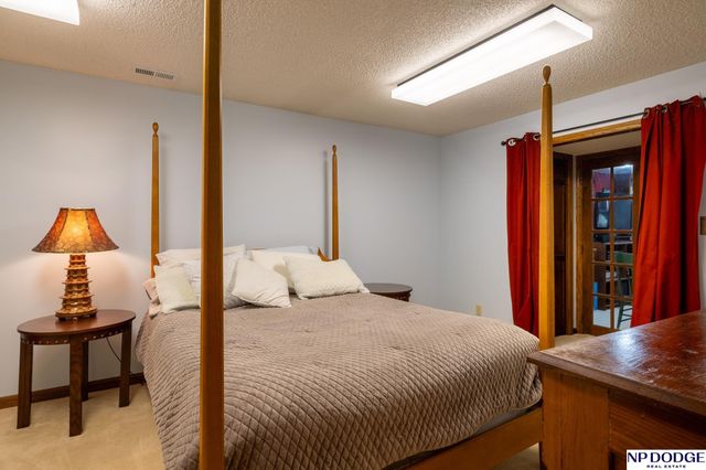 2601 S 76Th Street, Lincoln, NE 68506