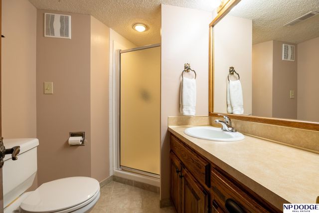 2601 S 76Th Street, Lincoln, NE 68506