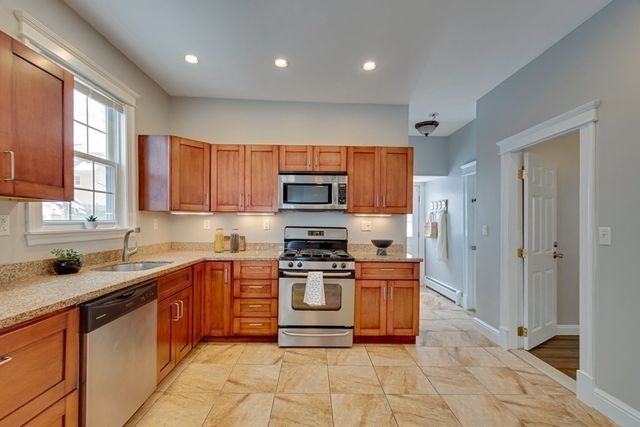 68 Flint St, Somerville, MA 02145