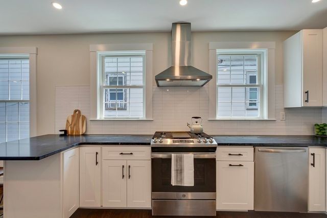 68 Flint St, Somerville, MA 02145