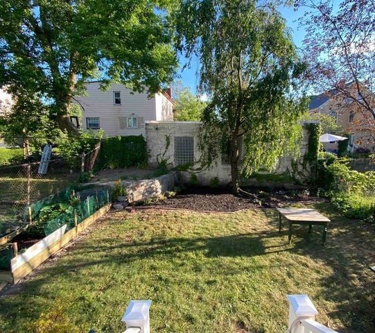 68 Flint St, Somerville, MA 02145