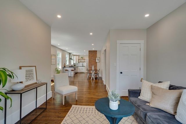 68 Flint St, Somerville, MA 02145