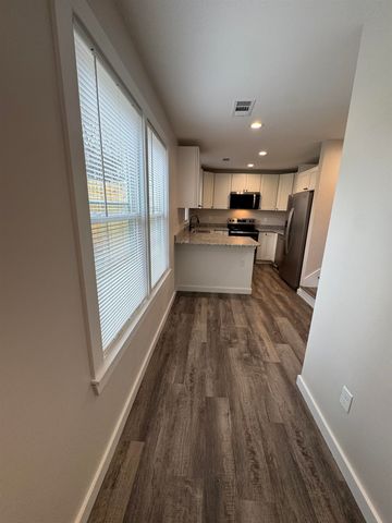 311 RIPLEY AVE E, Covington, TN 38019