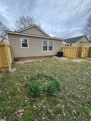 311 RIPLEY AVE E, Covington, TN 38019