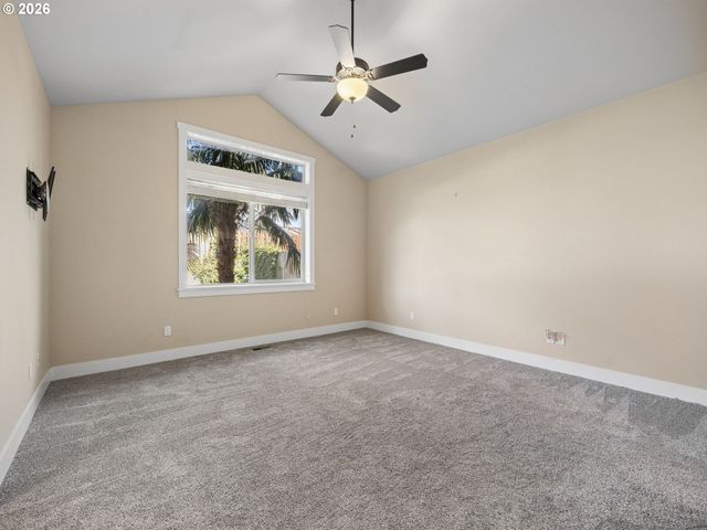 116 Ne OAK VIEW Ln, Estacada, OR 97023