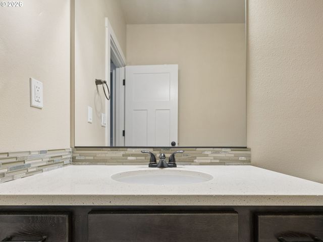 116 Ne OAK VIEW Ln, Estacada, OR 97023