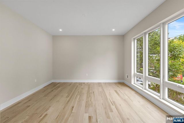 264 Beverly Hills Road, Fort Lee, NJ 07024