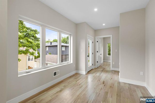 264 Beverly Hills Road, Fort Lee, NJ 07024