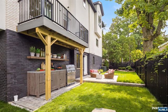 264 Beverly Hills Road, Fort Lee, NJ 07024