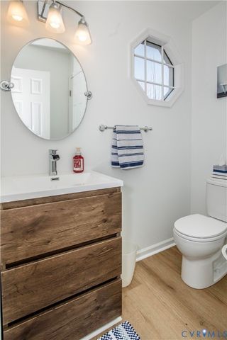 1513 Wood Grove Cir, Henrico, VA 23238