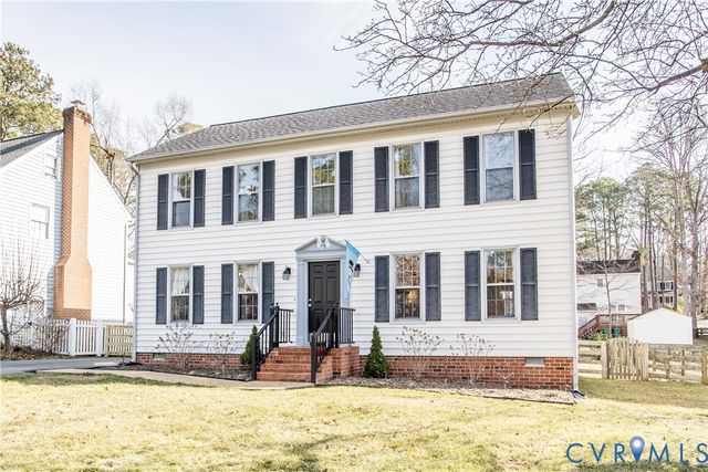 1513 Wood Grove Cir, Henrico, VA 23238