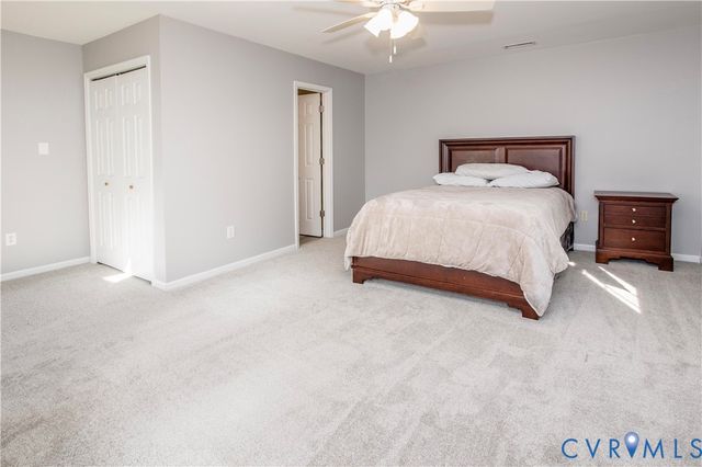 1513 Wood Grove Cir, Henrico, VA 23238