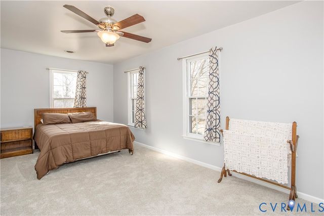 1513 Wood Grove Cir, Henrico, VA 23238