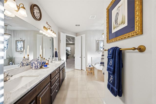 9916 Oaklawn Dr Drive, Mont Belvieu, TX 77523