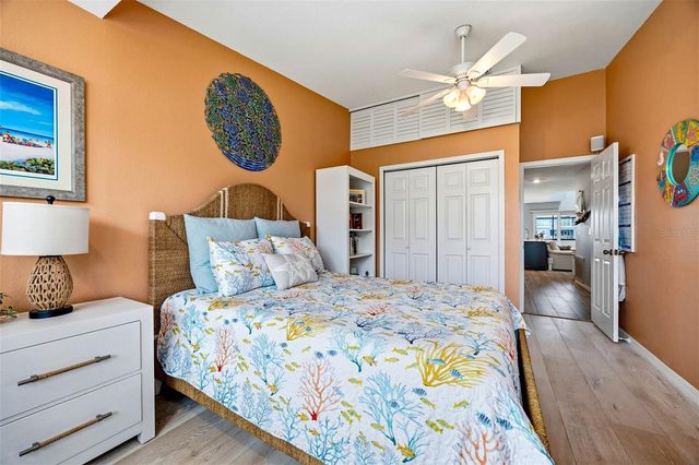 2395 HANOVER DR, Dunedin, FL 34698