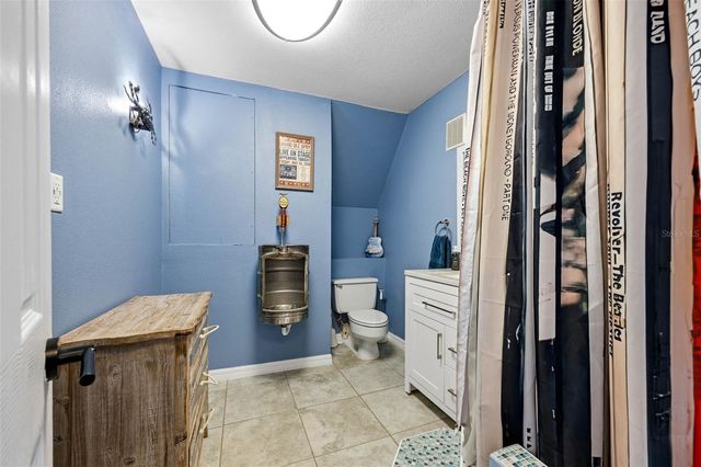 2395 HANOVER DR, Dunedin, FL 34698