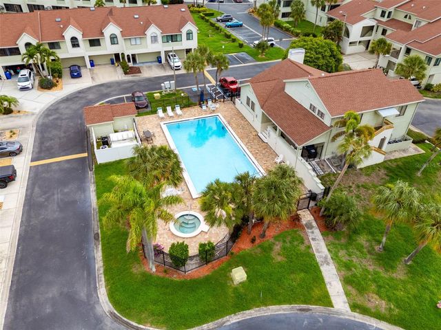 2395 HANOVER DR, Dunedin, FL 34698