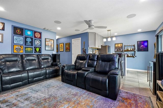 2395 HANOVER DR, Dunedin, FL 34698