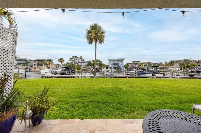 2395 HANOVER DR, Dunedin, FL 34698