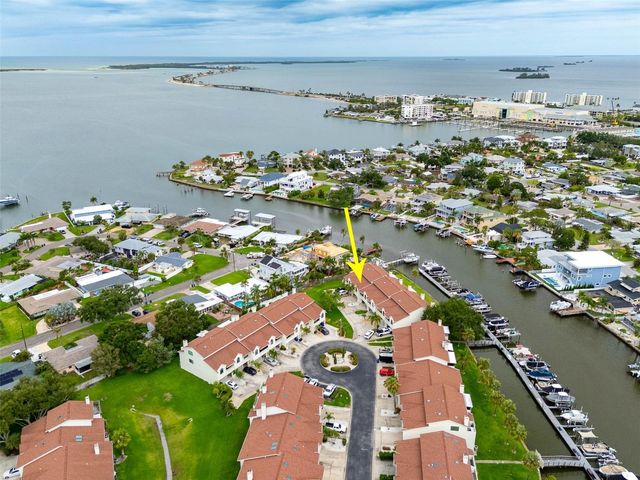 2395 HANOVER DR, Dunedin, FL 34698