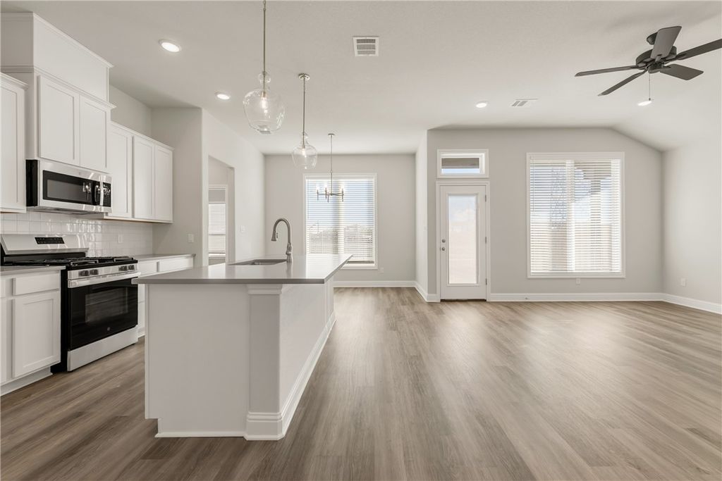 6422 Raleigh Loop, College Station, TX 77845 — photo 2