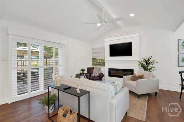 7 John Dory Court, Savannah, GA 31410