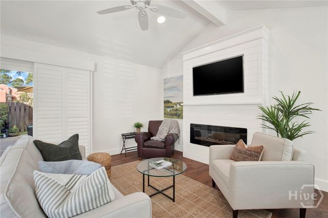 7 John Dory Court, Savannah, GA 31410