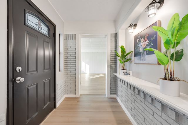 1910 Wildwood Drive, Grand Prairie, TX 75050