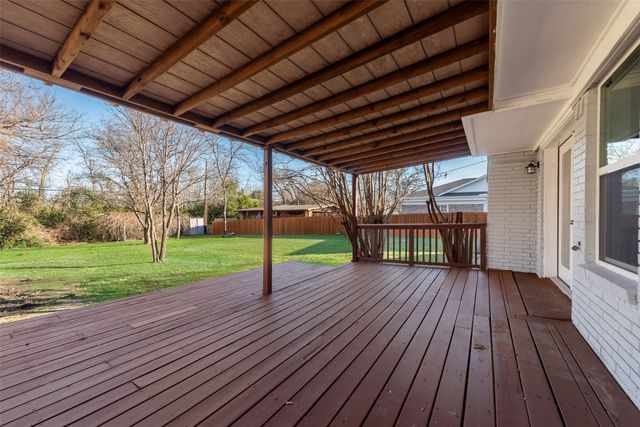 1910 Wildwood Drive, Grand Prairie, TX 75050