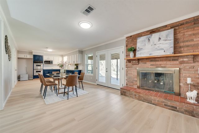 1910 Wildwood Drive, Grand Prairie, TX 75050