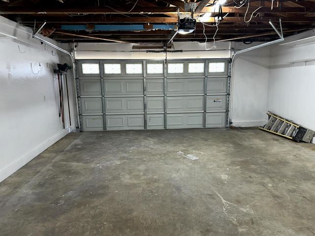 5815 Oakwood Dr, Marysville, CA 95901