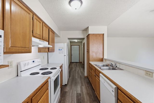 2919 W 4th Ave, El Dorado, KS 67042
