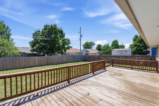 2919 W 4th Ave, El Dorado, KS 67042