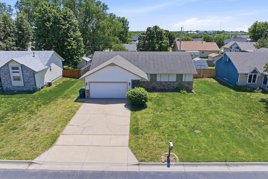 2919 W 4th Ave, El Dorado, KS 67042