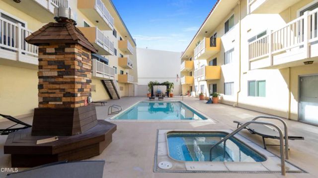 1707 Pacific Coast Highway 320, Hermosa Beach, CA 90254