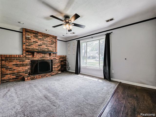 24628 Carlysle Street, Dearborn, MI 48124