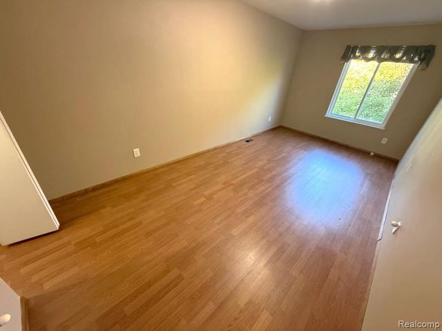 24349 Fairway Hills Drive, Novi, MI 48374