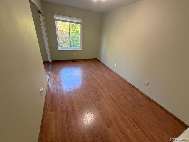 24349 Fairway Hills Drive, Novi, MI 48374