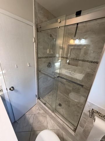 24349 Fairway Hills Drive, Novi, MI 48374