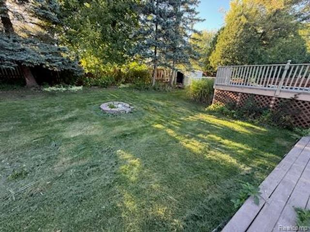 24349 Fairway Hills Drive, Novi, MI 48374