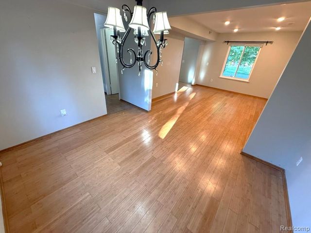 24349 Fairway Hills Drive, Novi, MI 48374