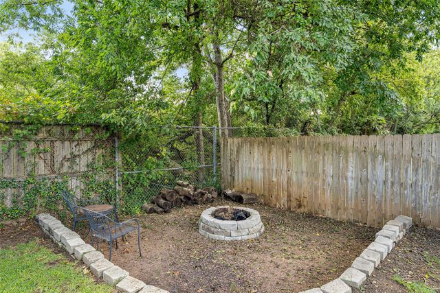 1701 Royal Oaks Drive, Waco, TX 76710