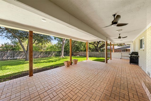 1701 Royal Oaks Drive, Waco, TX 76710