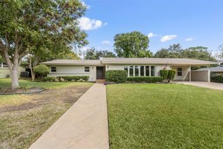 1701 Royal Oaks Drive, Waco, TX 76710