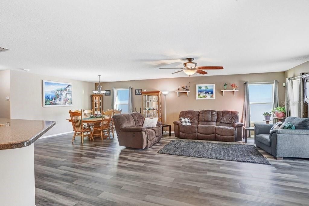 Image 12 of property listing at 7629 TANGLE RUSH DRIVE, Gibsonton, FL 33534