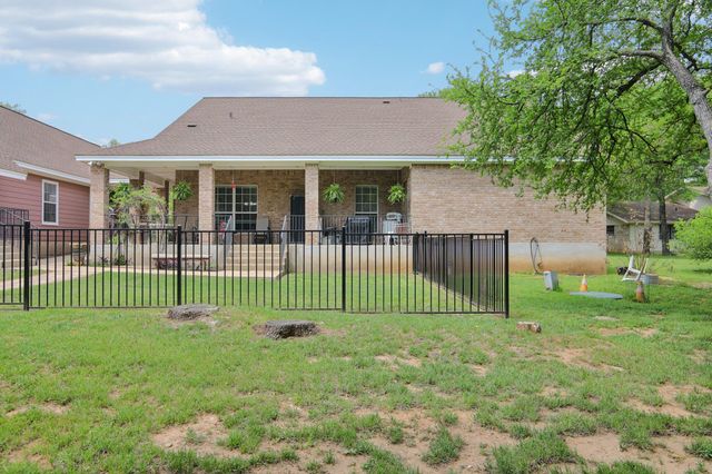 202 Serenada DR, Georgetown, TX 78628