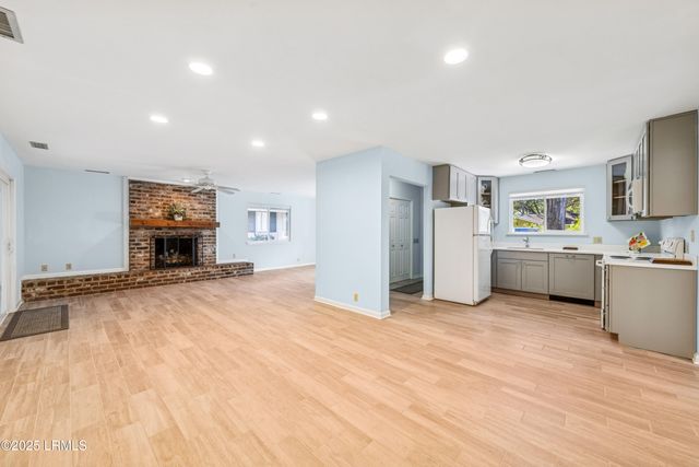 29 Oleander Street, Hilton Head Island, SC 29928