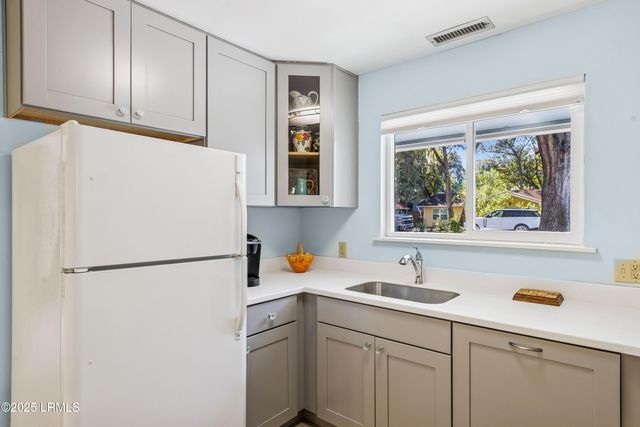 29 Oleander Street, Hilton Head Island, SC 29928