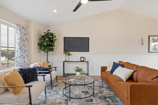 3009 FRAN WAY, Rapid City, SD 57703