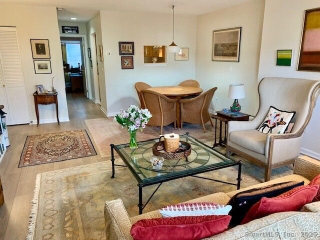 350 Grovers Avenue 1C, Bridgeport, CT 06605